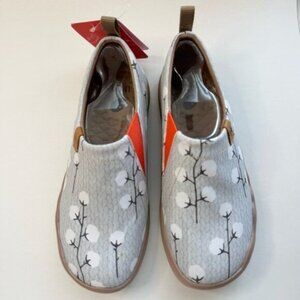 Womens UIN Size 5 Slip On Shoes Canvas Comfortable Loafers Cotton